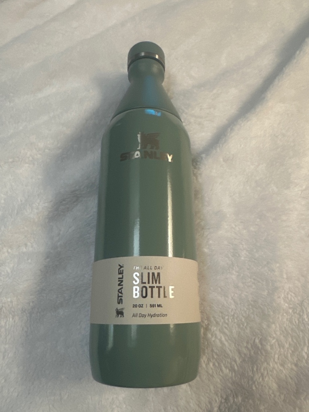 NEW STANLEY THE ALL DAY SLIM BOTTLE SAGE 20oz